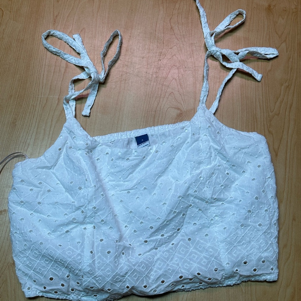 Old Navy White Eyelet Crop Top